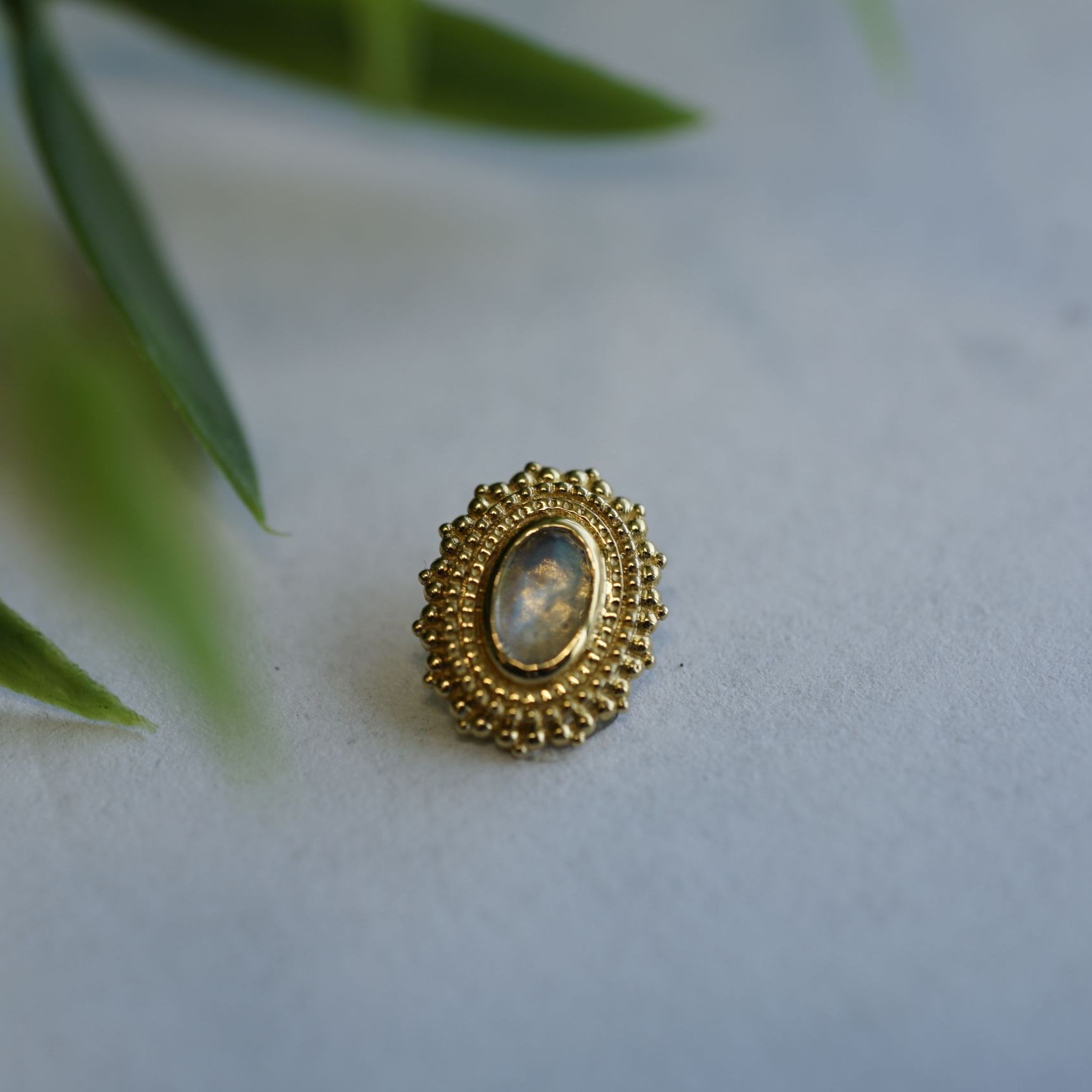 An example of solid gold piercing jewelry An example of solid gold piercing jewelry